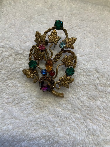 Vintage azub austia pin - azub,